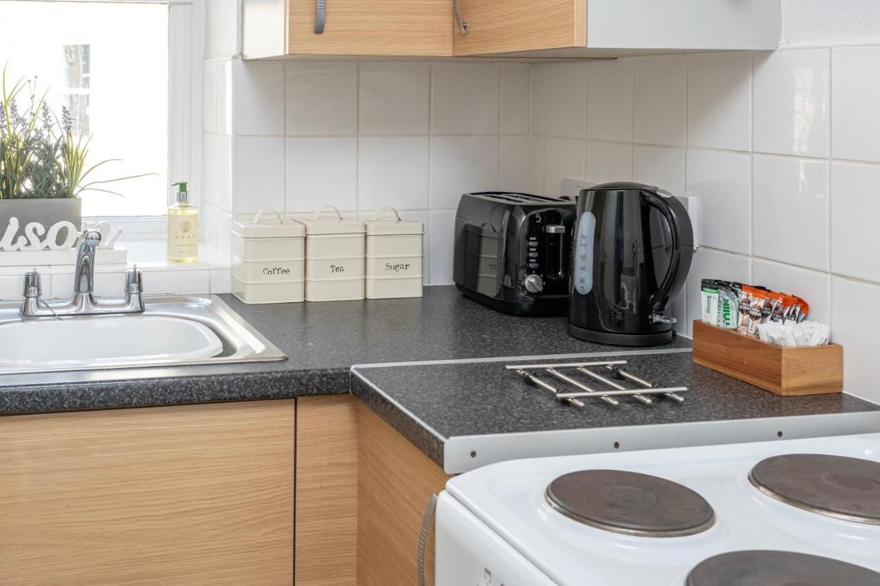 Super City Centre Apartment - Two Bedrooms, Perfect Location Bath Esterno foto