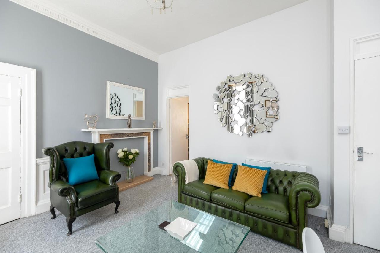 Super City Centre Apartment - Two Bedrooms, Perfect Location Bath Esterno foto
